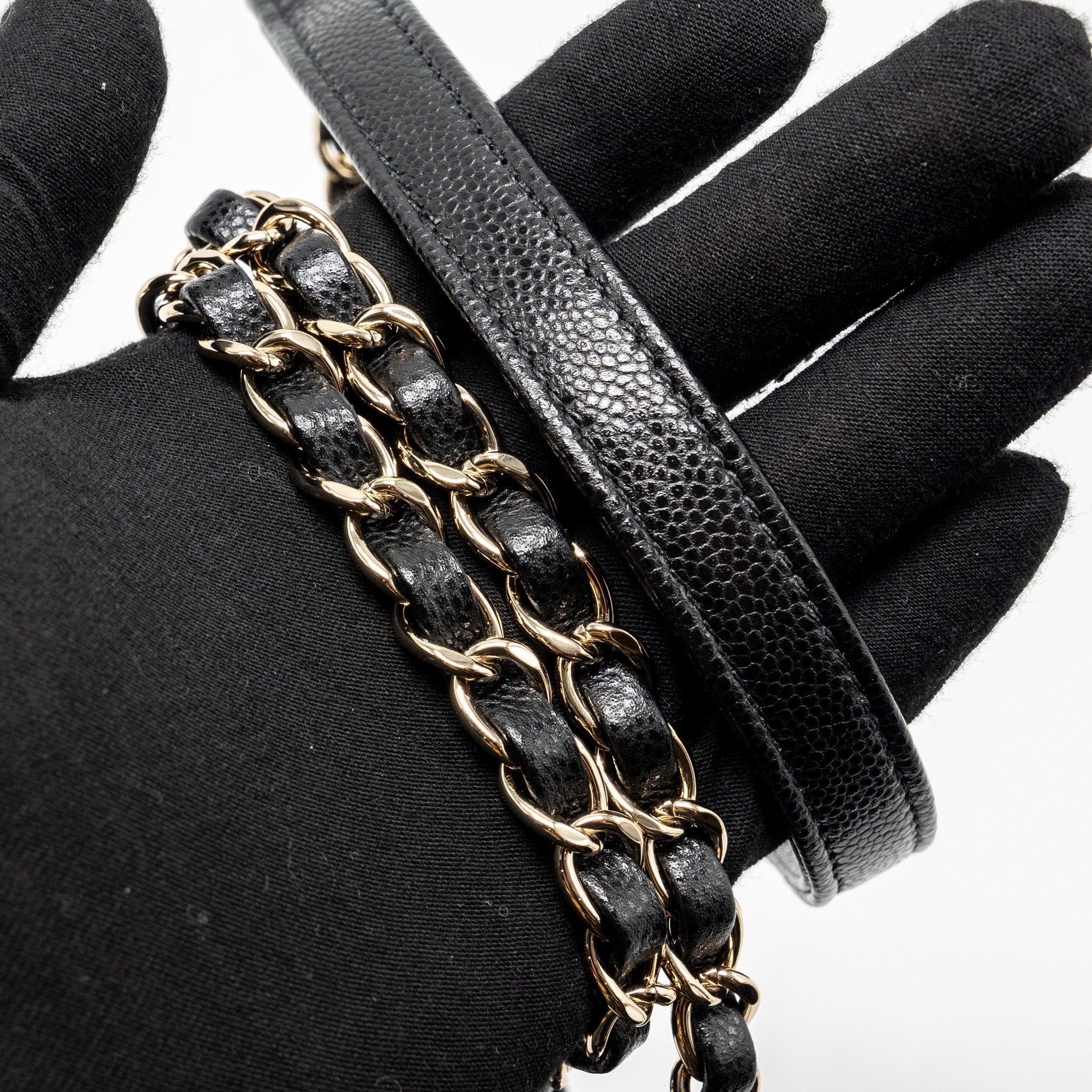 CHANEL MEDIUM BUSINESS AFFINITY CAVIAR BLACK LGHW (MICROCHIP)