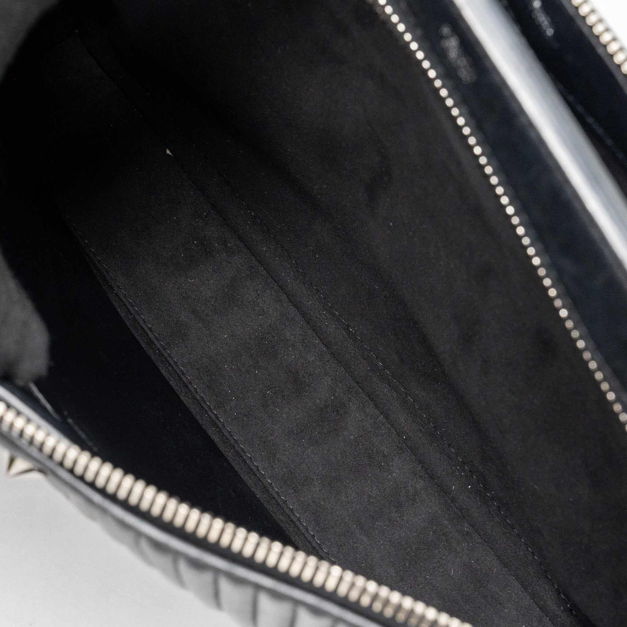 FENDI DOCTOM CHAIN SHOULDER BAG LEATHER BLACK SHW