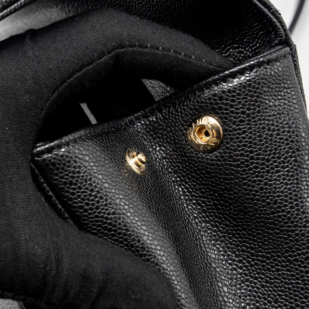 CHANEL MEDIUM BUSINESS AFFINITY CAVIAR BLACK LGHW (MICROCHIP)