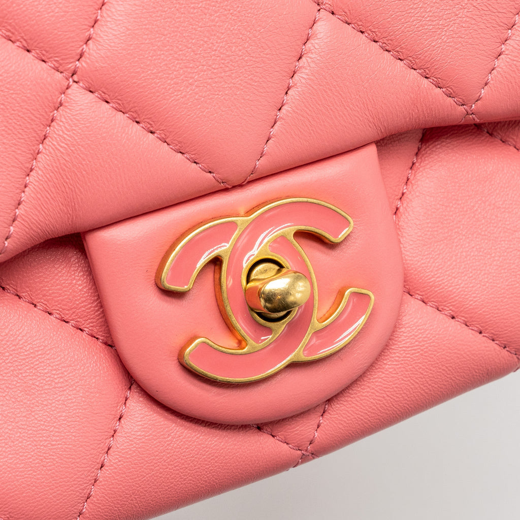 CHANEL 22P MINI SQUARE FLAP BAG LAMBSKIN PINK ENAMEL/GOLD HARDWARE(MICROCHIP)
