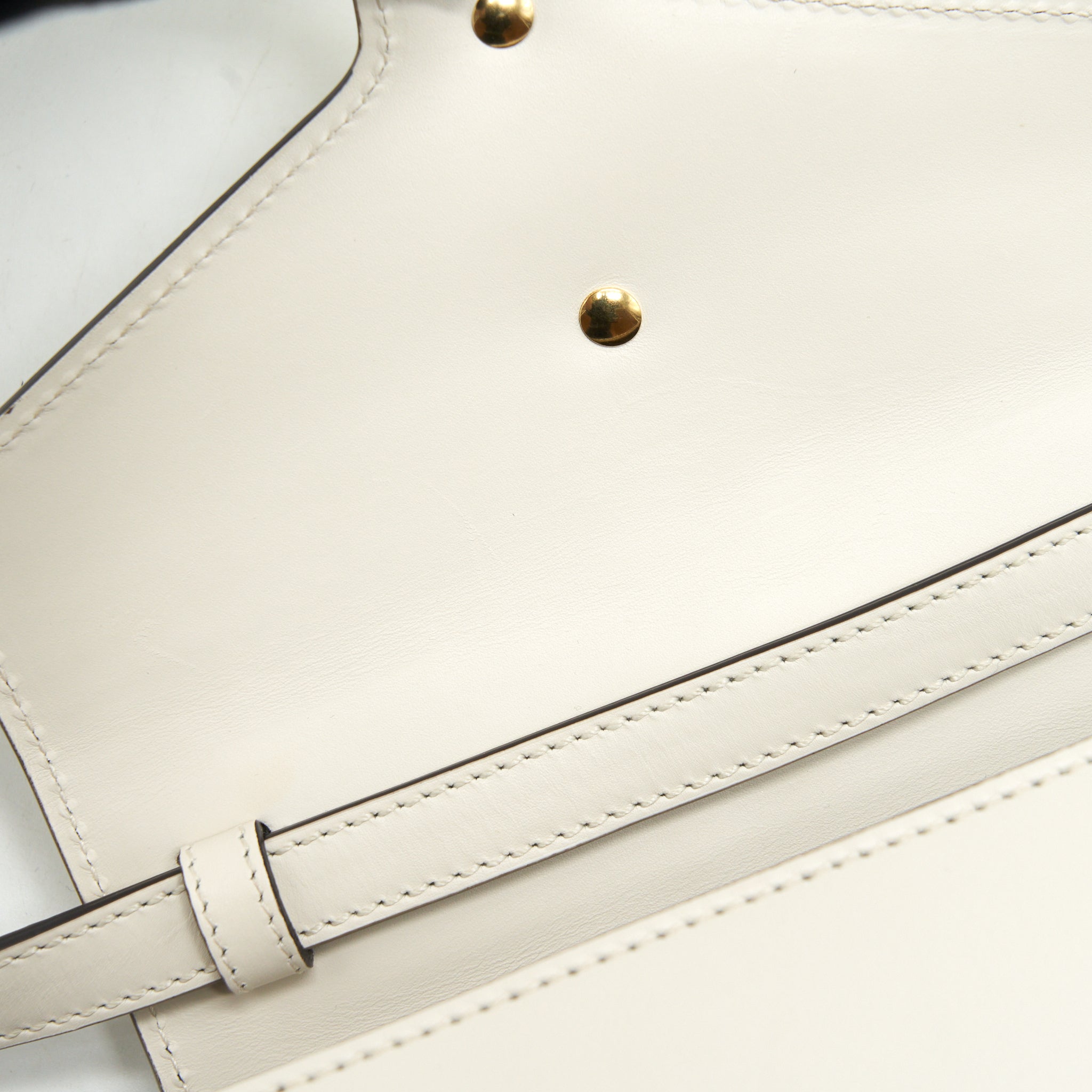 GUCCI MINI TOP HANDLE SYLVIE BAG WHITE GHW