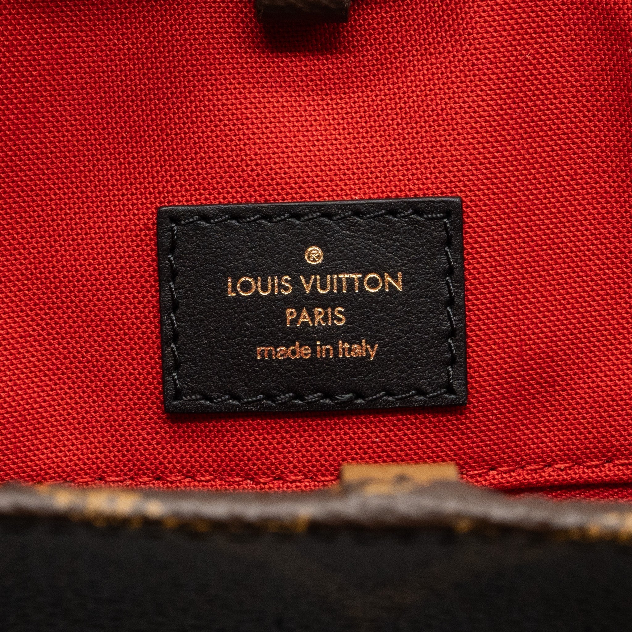 LOUIS VUITTON ONTHEGO MM MONOGRAM CANVAS GHW