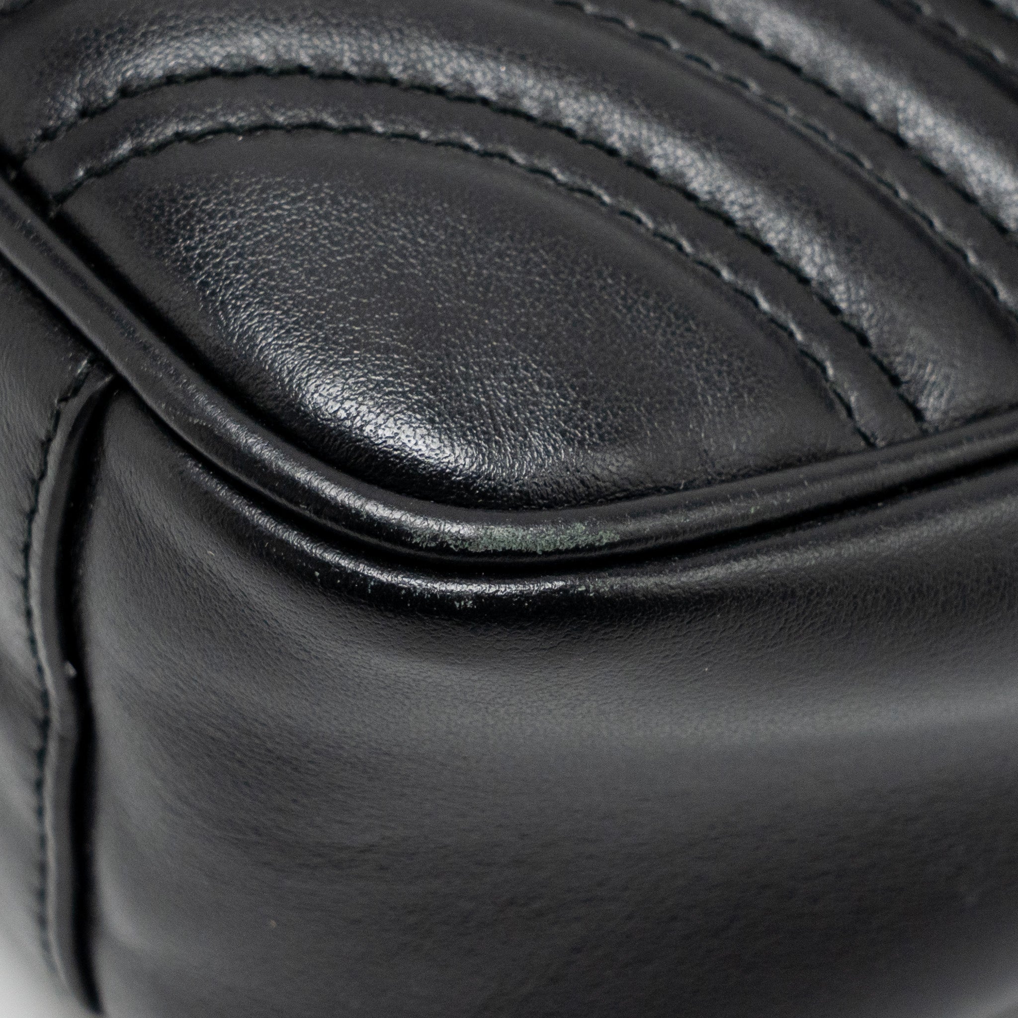 GUCCI MEDIUM GG MARMONT SHOULDER BAG CALFSKIN BLACK GHW