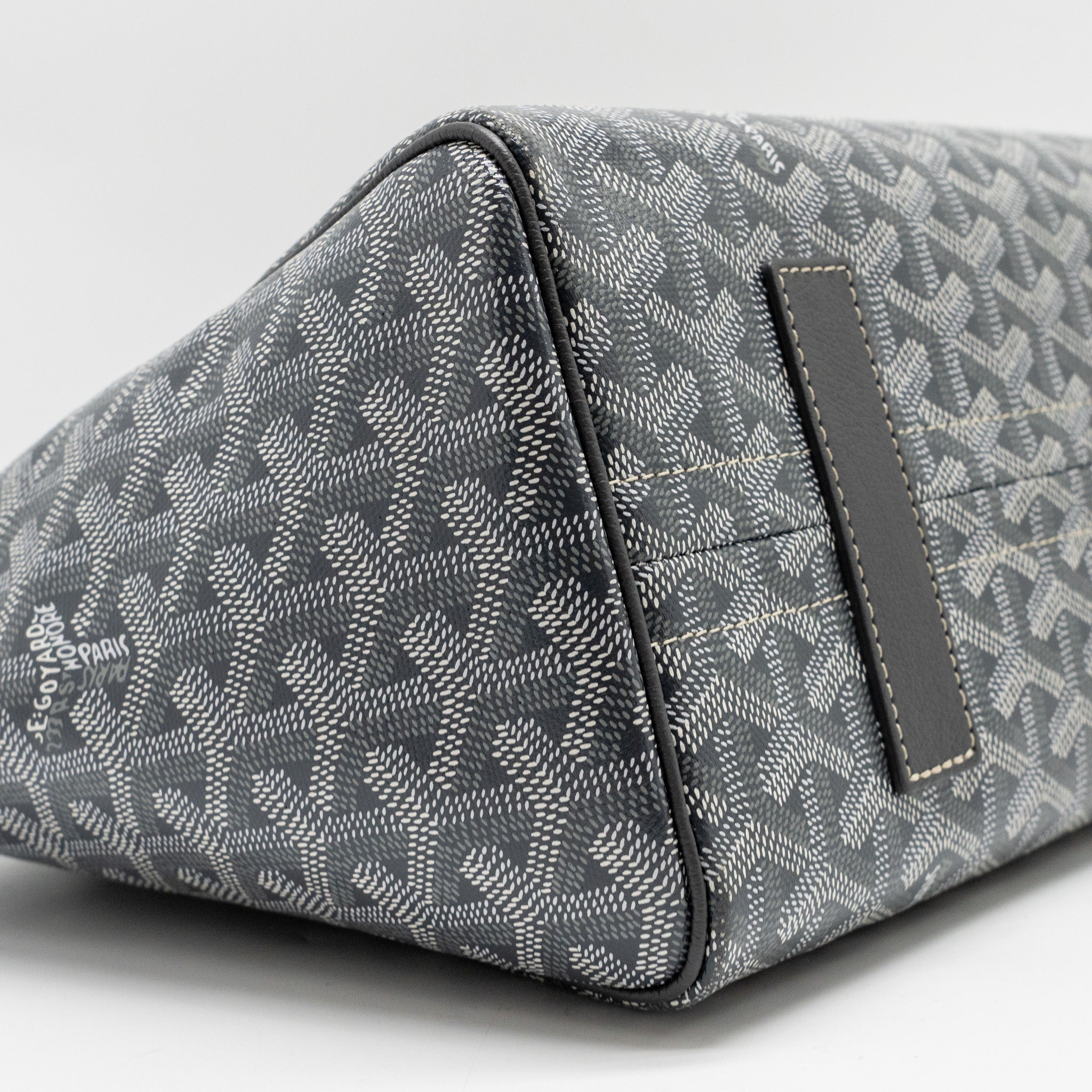 GOYARD ROUETTE SOUPLE PM BAG GOYARDLINE CANVAS / CALFSKIN GREY SHW