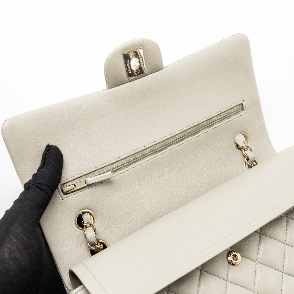 CHANEL MEDIUM CLASSIC DOUBLE FLAP BAG LAMBSKIN LIGHT GREY LGHW (MICROCHIP)