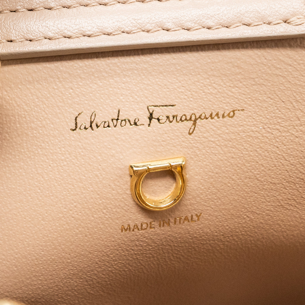 FERRAGAMO GANCINI QUILTED TOTE BAG CALFSKIN BEIGE LGHW