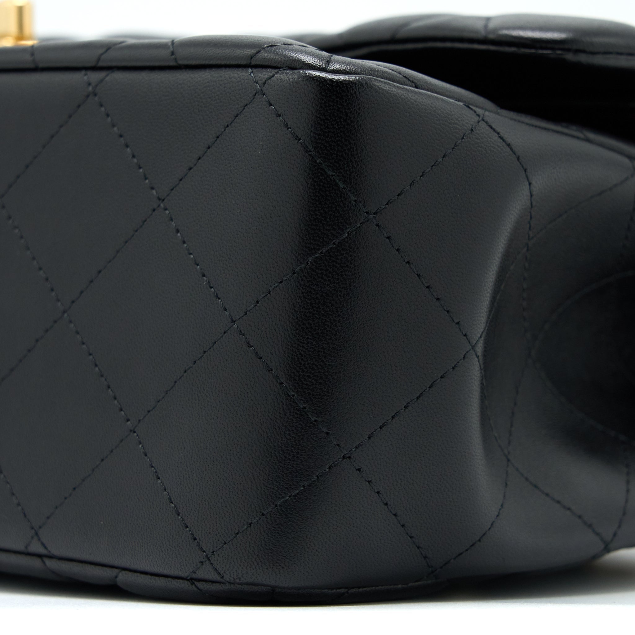 CHANEL JUMBO CLASSIC DOUBLE FLAP BAG LAMBSKIN BLACK GHW