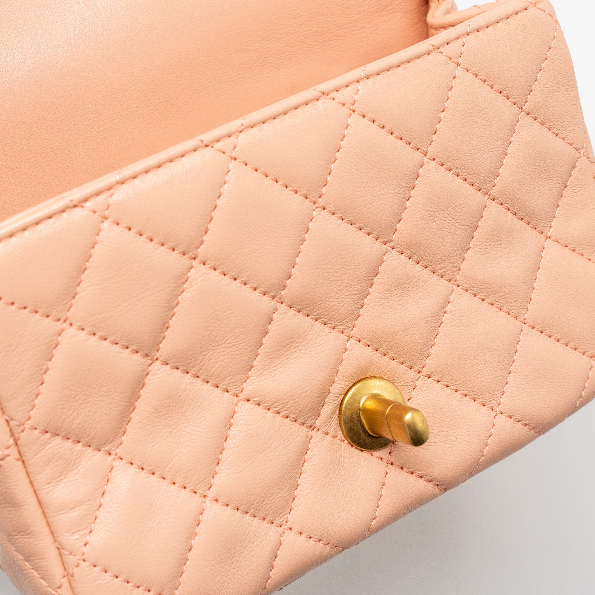 CHANEL PEARL CRUSH MINI SQUARE FLAP BAG LAMBSKIN LIGHT PINK GHW (MICROCHIP)