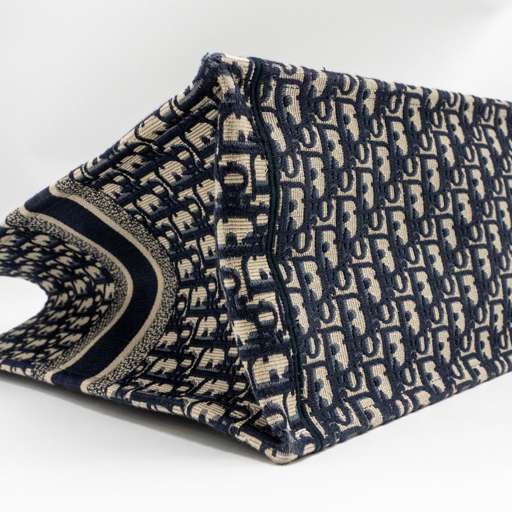DIOR LARGE BOOK TOTE OBLIQUE EMBROIDERY ECRU/BLUE