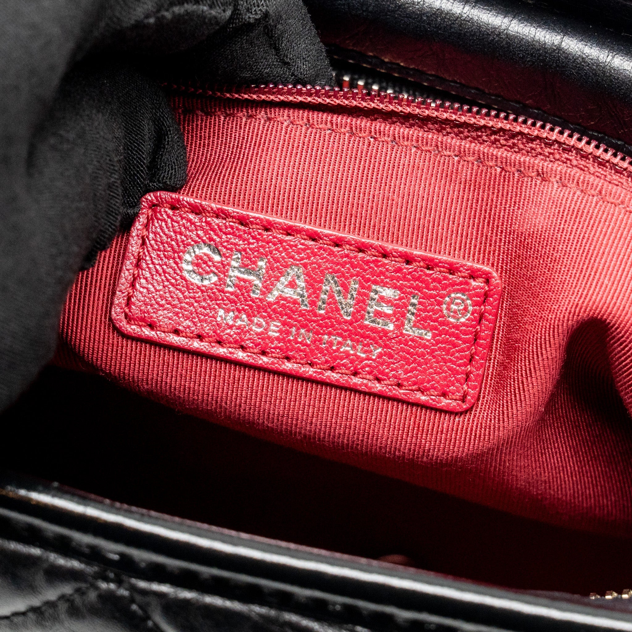 CHANEL NEW MEDIUM GABRIELLE HOBO BAG CALFSKIN BLACK MULTICOLOUR HARDWARE