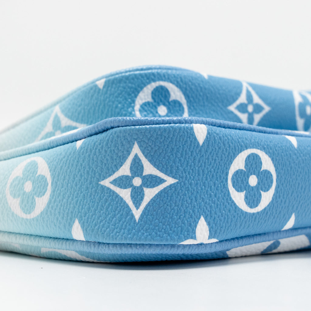 LOUIS VUITTON MULTI POCHETTE ACCESSORIES BY THE POOL GIANT MONOGRAM CANVAS BLUE GHW