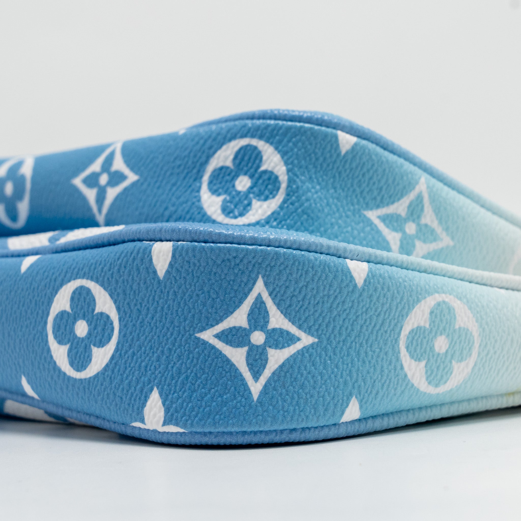 LOUIS VUITTON MULTI POCHETTE ACCESSORIES BY THE POOL GIANT MONOGRAM CANVAS BLUE GHW