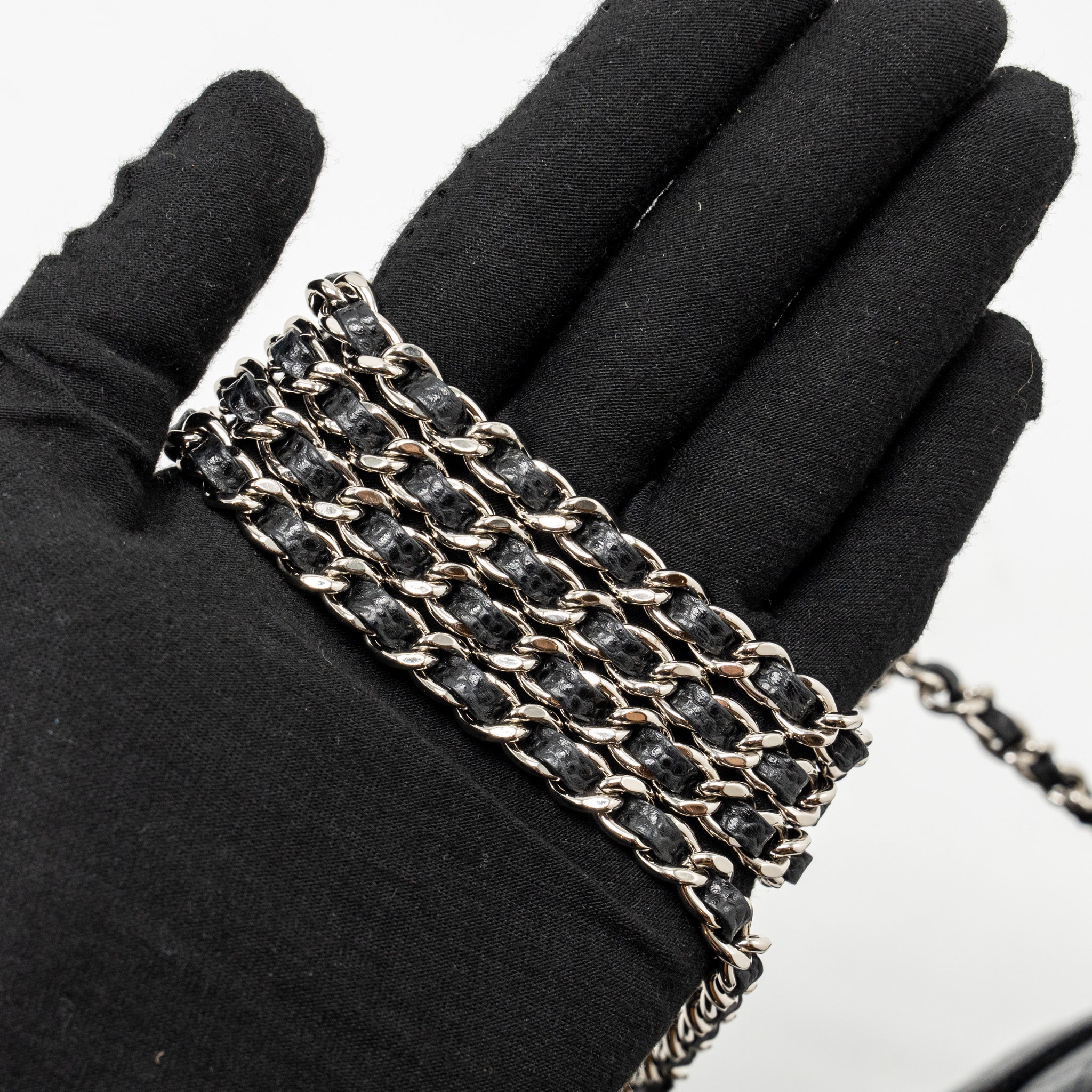 CHANEL CLASSIC WALLET ON CHAIN CAVIAR BLACK SHW (MICROCHIP)