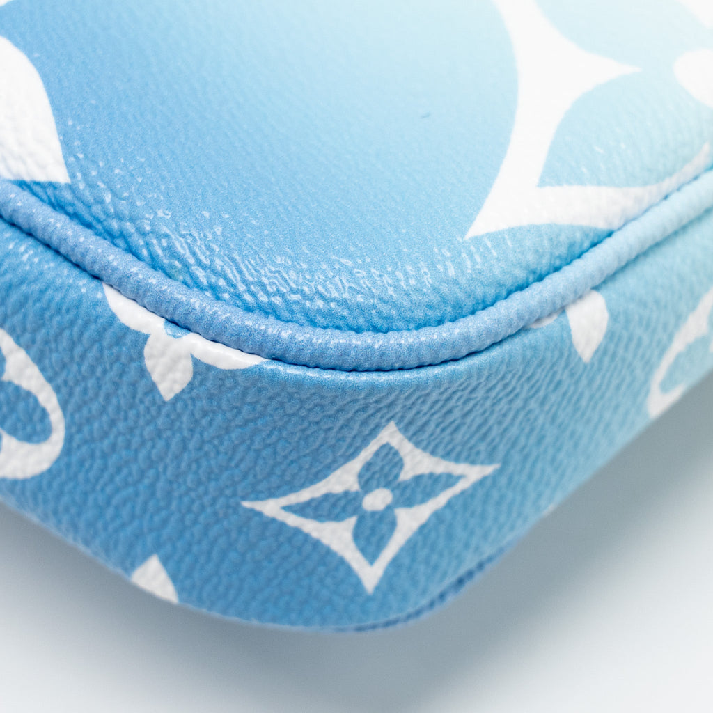LOUIS VUITTON MULTI POCHETTE ACCESSORIES BY THE POOL GIANT MONOGRAM CANVAS BLUE GHW
