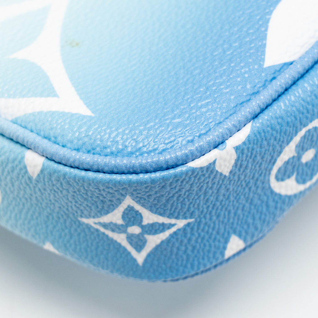 LOUIS VUITTON MULTI POCHETTE ACCESSORIES BY THE POOL GIANT MONOGRAM CANVAS BLUE GHW