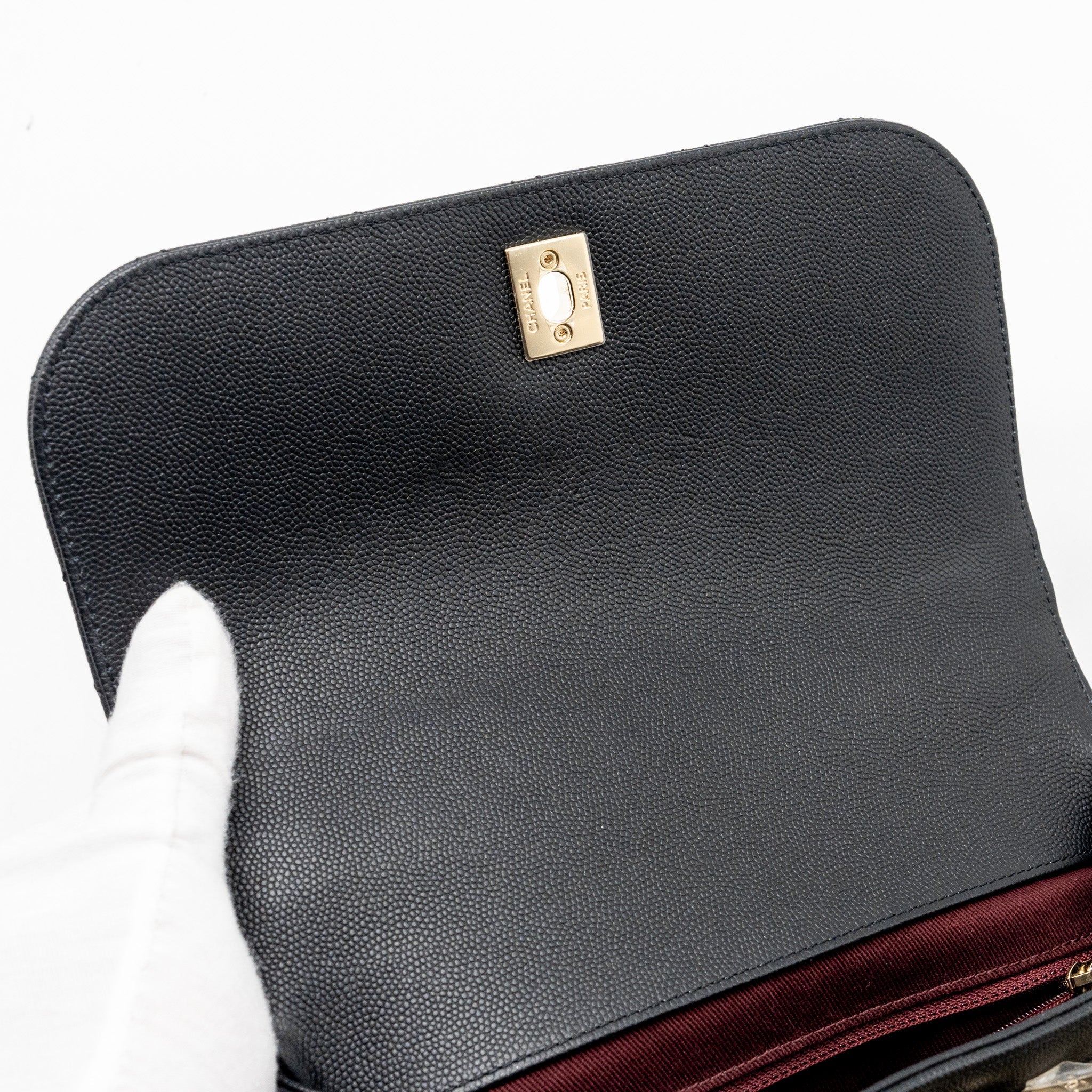 CHANEL MEDIUM BUSINESS AFFINITY CAVIAR BLACK LGHW