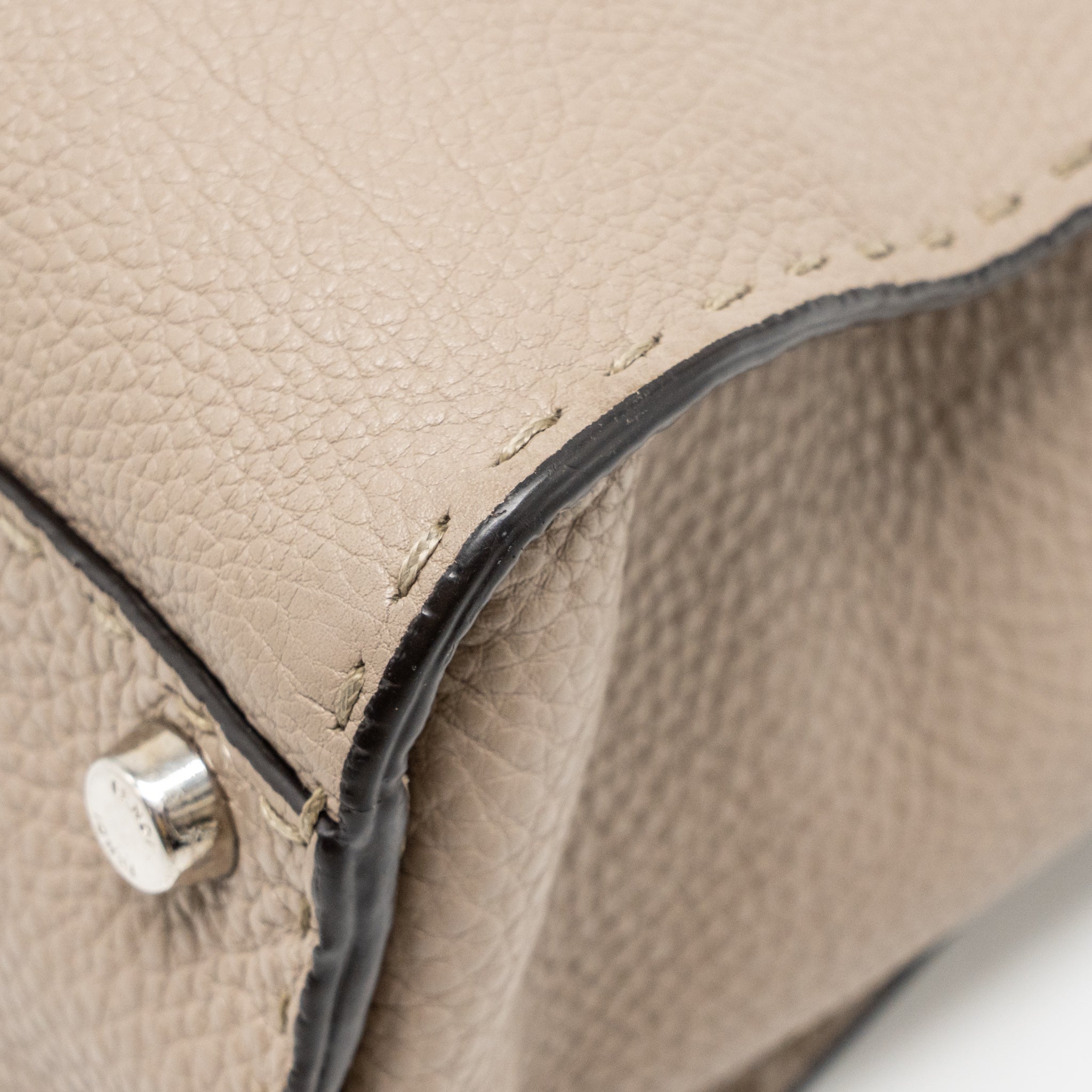 FENDI ISEEU MEDIUM PEEKABOO CALFSKIN GREY SHW