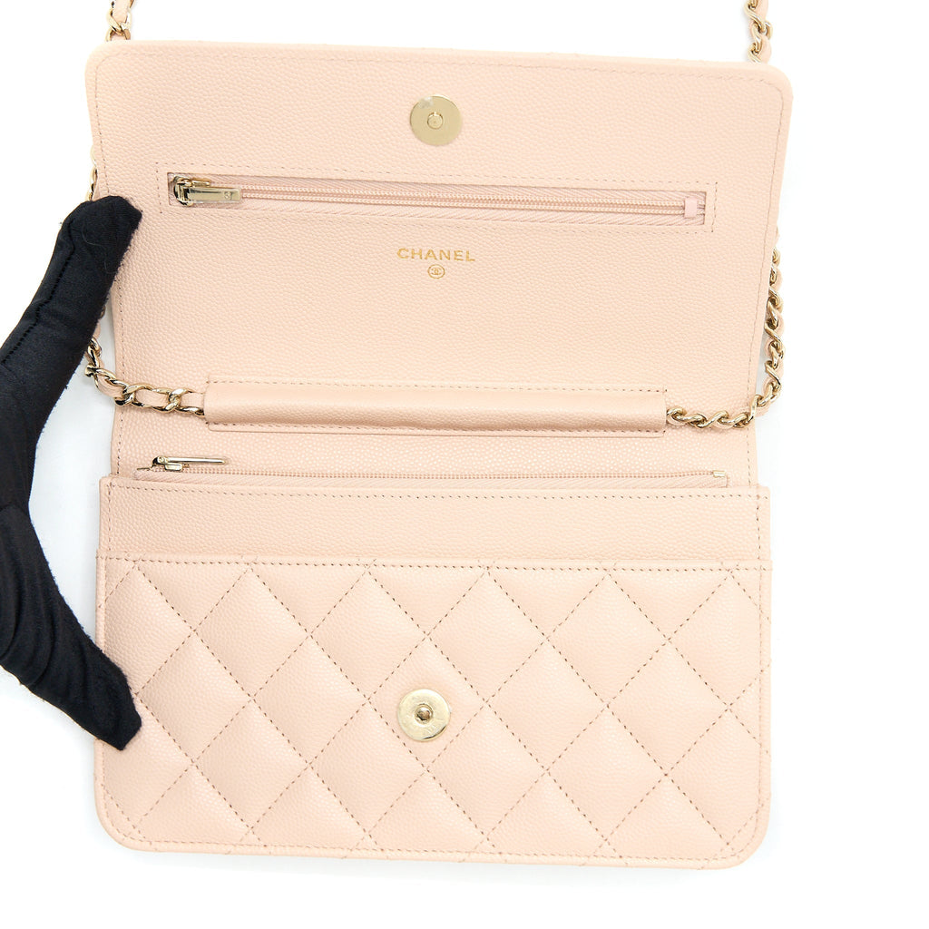CHANEL CLASSIC WALLET ON CHAIN CAVIAR LIGHT PINK LGHW (MICROCHIP)