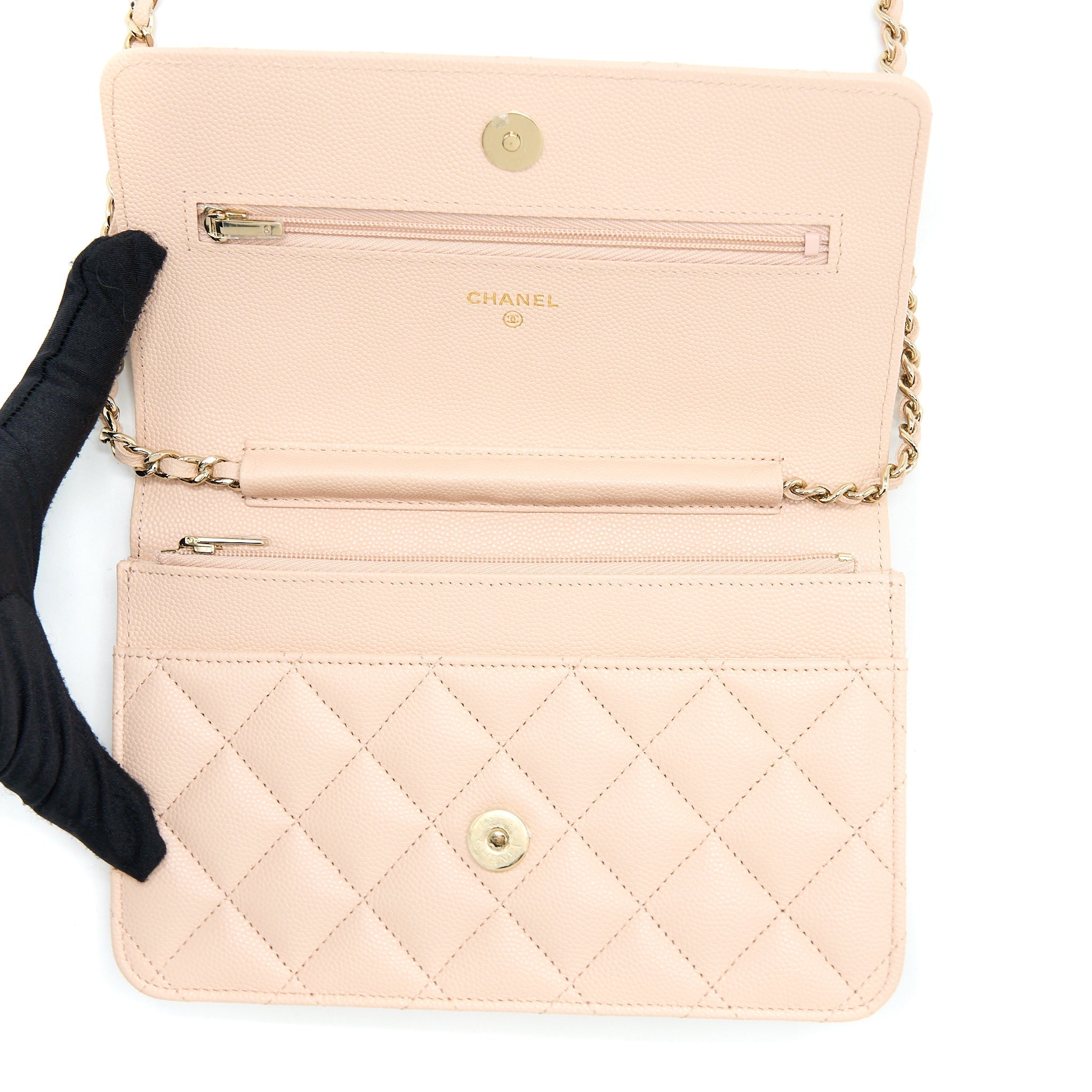 CHANEL CLASSIC WALLET ON CHAIN CAVIAR LIGHT PINK LGHW (MICROCHIP)