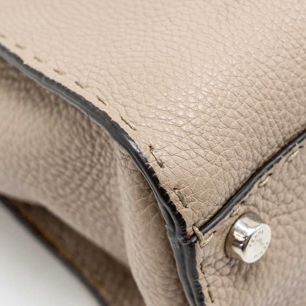 FENDI ISEEU MEDIUM PEEKABOO CALFSKIN GREY SHW
