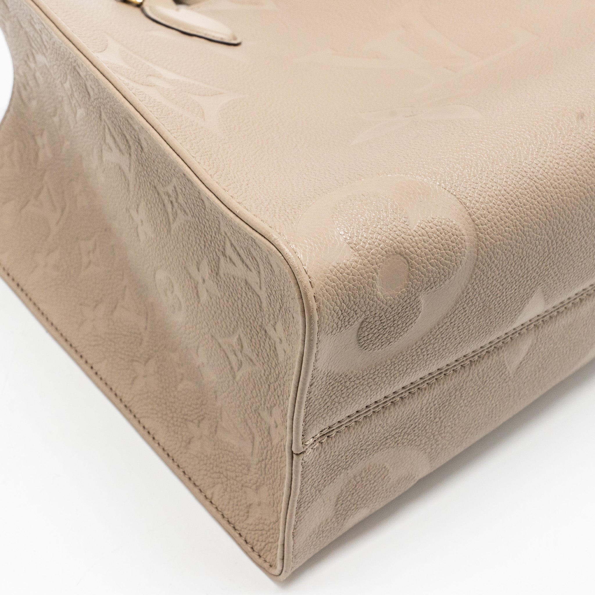 LOUIS VUITTON ONTHEGO MM MONOGRAM EMPREINETE LEATHER GREY LGHW