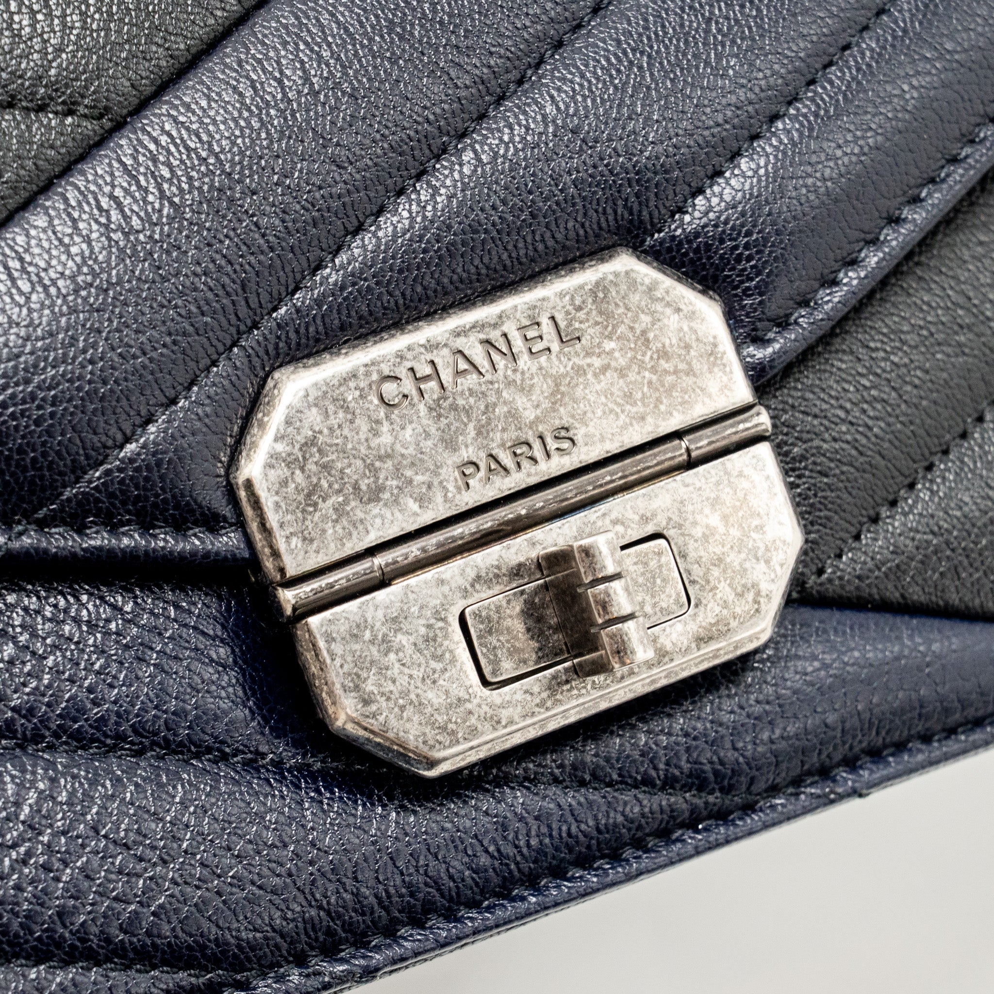 CHANEL ENVELOP METAL PLATE FLAP BAG CHEVRON CALFSKIN BLACK/NAVY RUTHENIUM SILVER HARDWARE