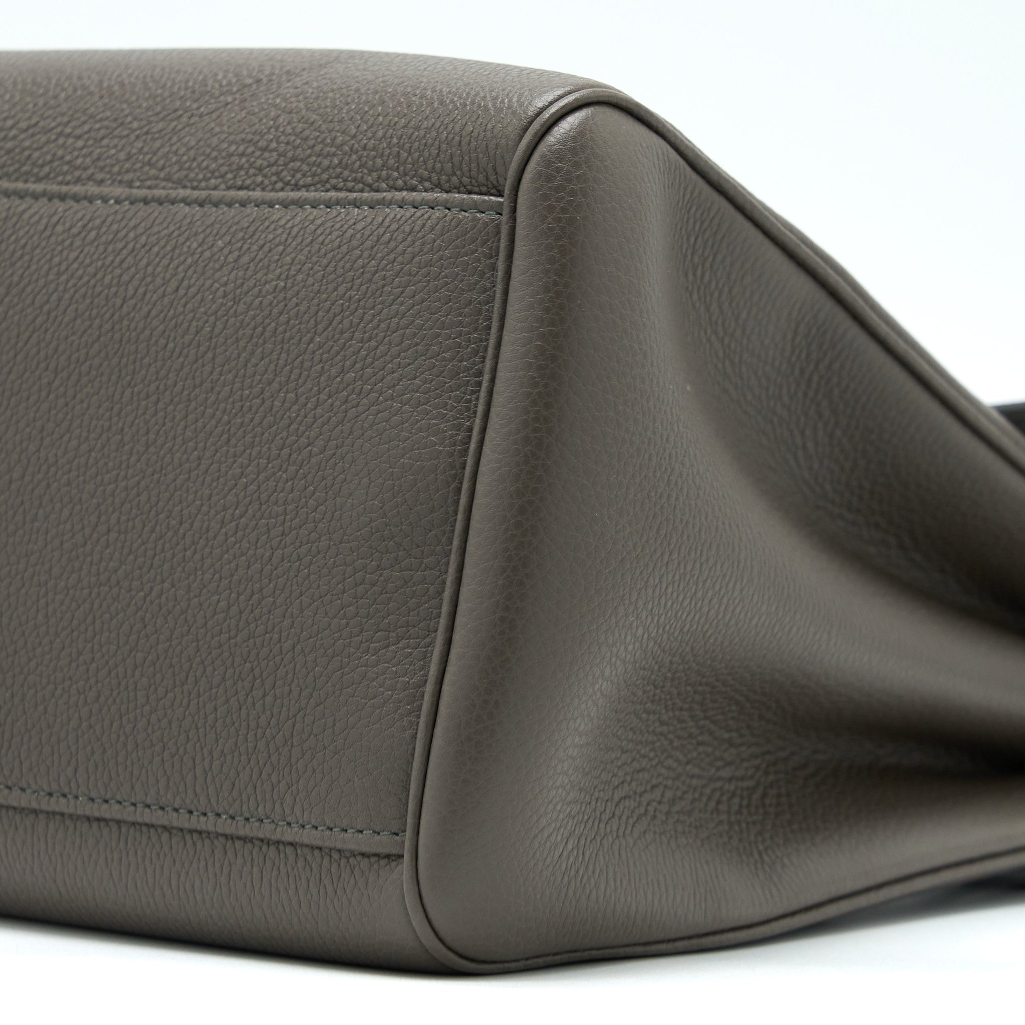 CELINE MEDIUM SOFT 16 BAG GRAINED CALFSKIN DARK GREY GHW