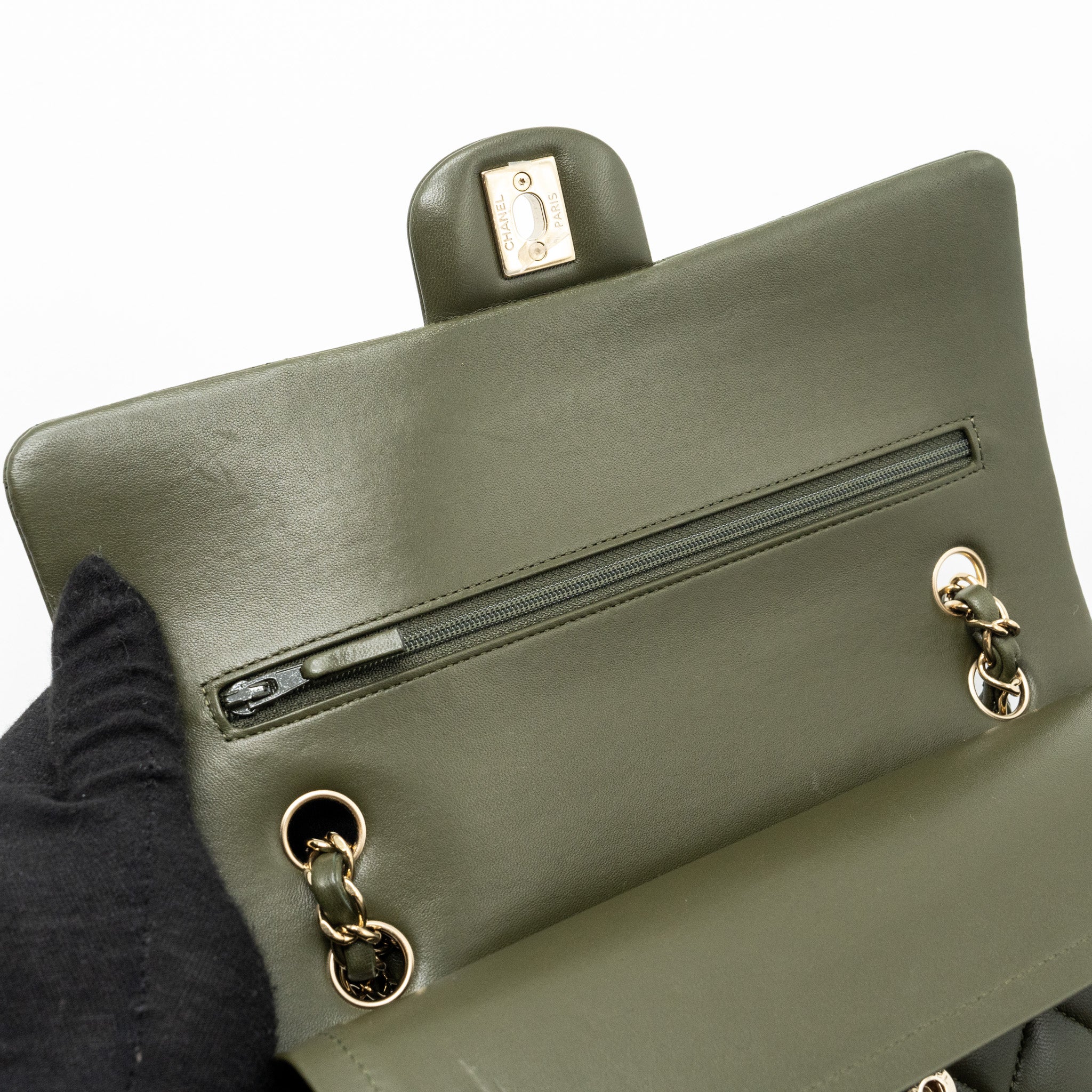 CHANEL 22K MEDIUM CLASSIC DOUBLE FLAP BAG LAMBSKIN OLIVE GREEN LGHW(MICROCHIP)