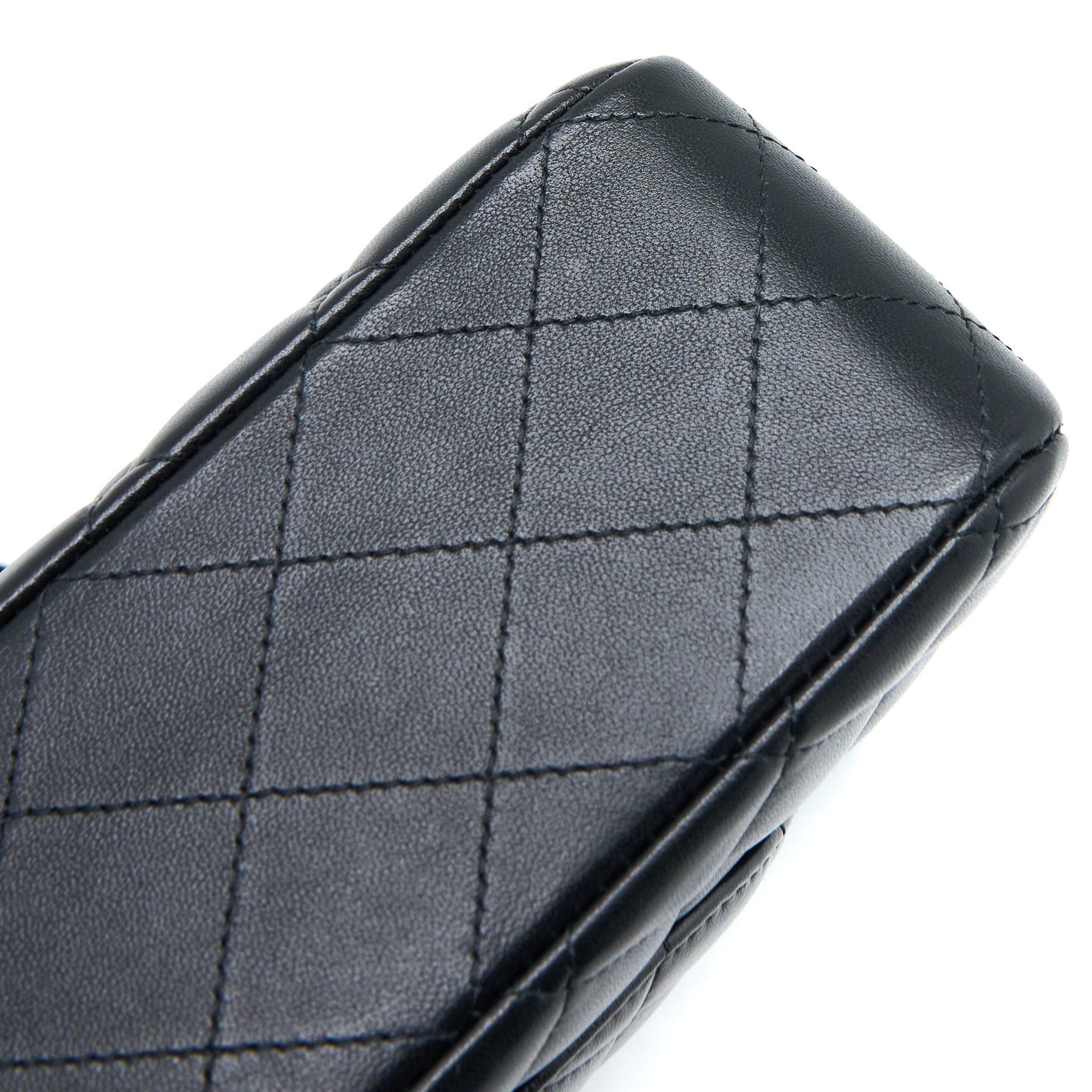 CHANEL MEDIUM CLASSIC DOUBLE FLAP BAG LAMBSKIN SO BLACK WITH BLACK HARDWARE (MICROCHIP)