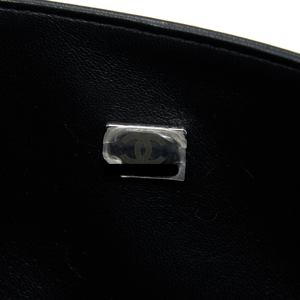 CHANEL MEDIUM CLASSIC DOUBLE FLAP BAG LAMBSKIN SO BLACK WITH BLACK HARDWARE (MICROCHIP)