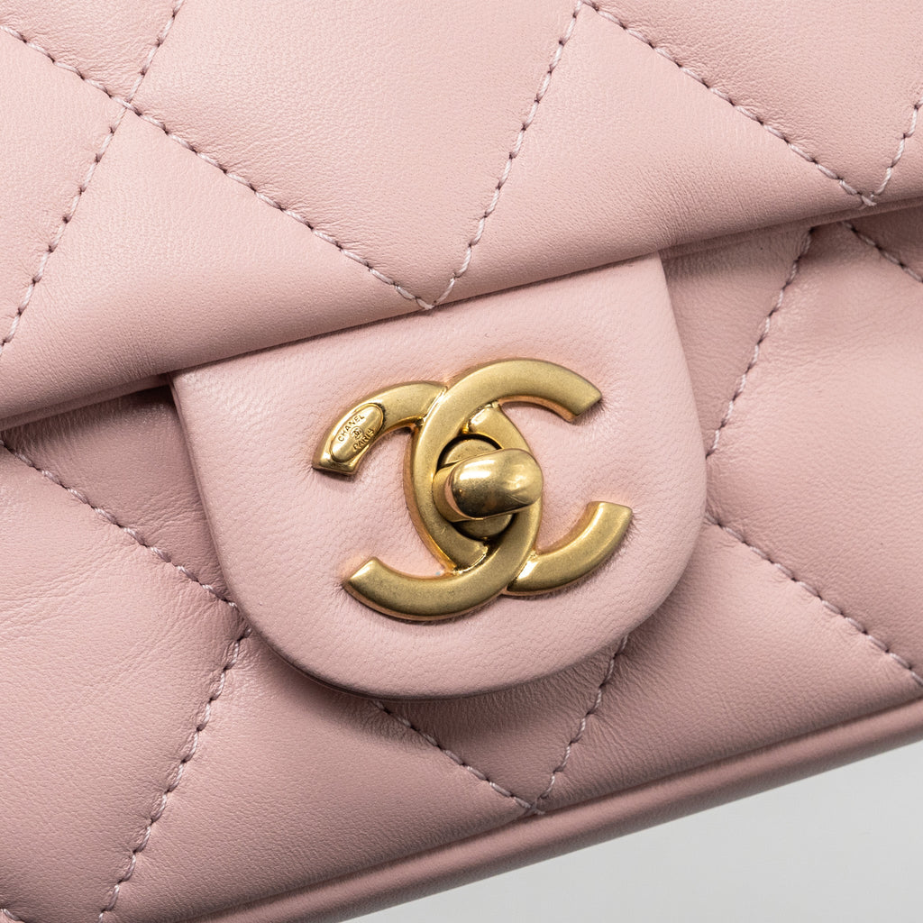 CHANEL QUILTED FLAP BAG WITH HEART CHARM ON CHAIN LAMBSKIN LIGHT PINK GHW (MICROCHIP)