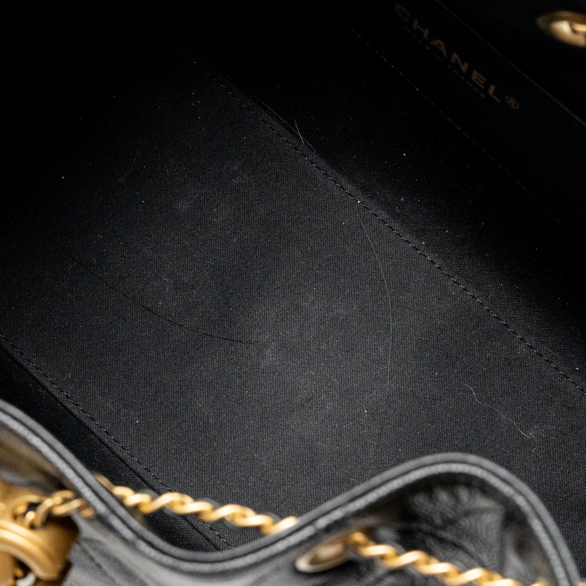 CHANEL SMALL 25 BAG CAVIAR BLACK GHW (MICROCHIP)