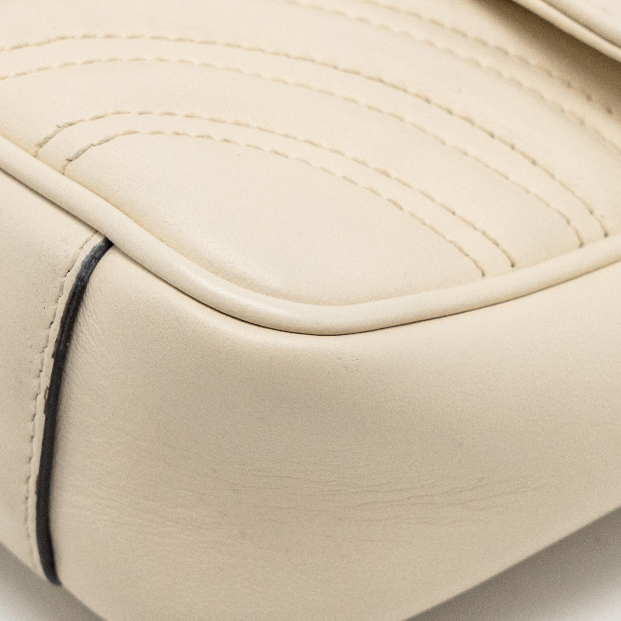 GUCCI MINI GG MARMONT SHOULDER BAG CALFSKIN WHITE GHW