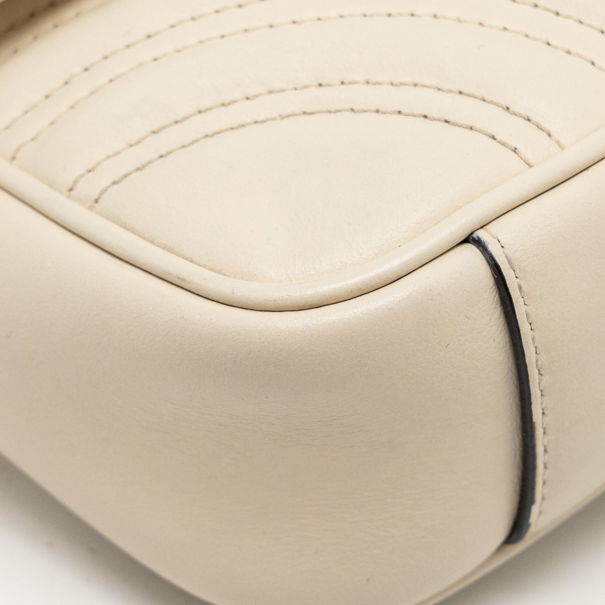 GUCCI MINI GG MARMONT SHOULDER BAG CALFSKIN WHITE GHW