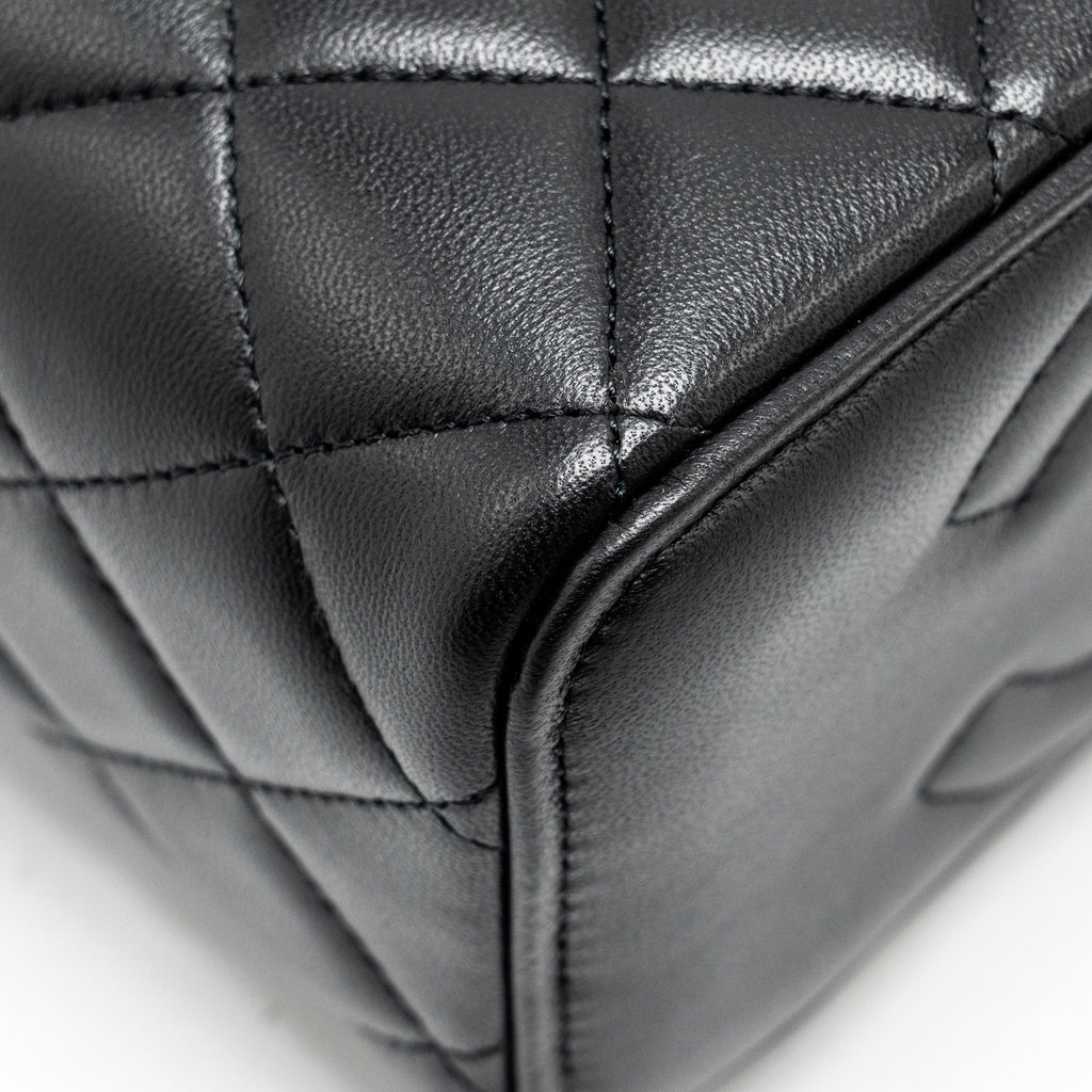 CHANEL TOP HANDLE LONG VANITY CASE LAMBSKIN BLACK LGHW (MICROCHIP)
