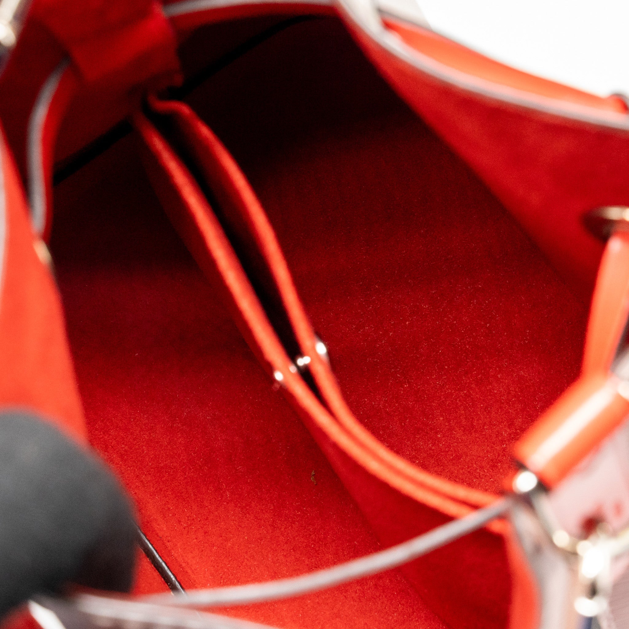 LOUIS VUITTON NEONOE BB EPI LEATHER ROSE BALLERINE PINK/RED SHW
