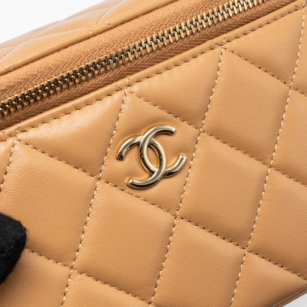 CHANEL TOP HANDLE LONG VANITY CASE WITH CHAIN LAMBSKIN CARAMEL LGHW(MICROCHIP)