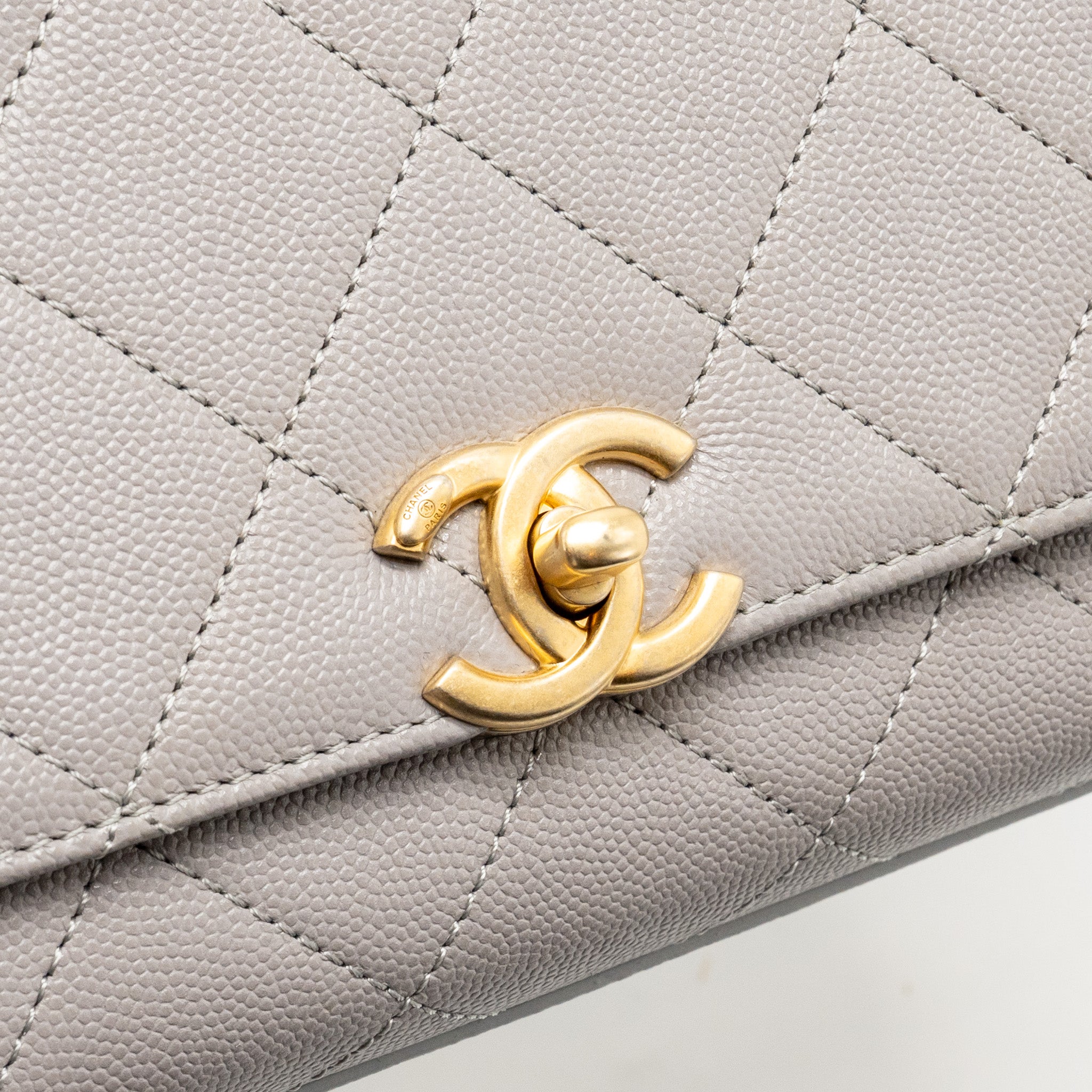 CHANEL QUILTED FLAP BAG WITH CHAIN HANDLE CAVIAR GREY GHW (MICROCHIP)