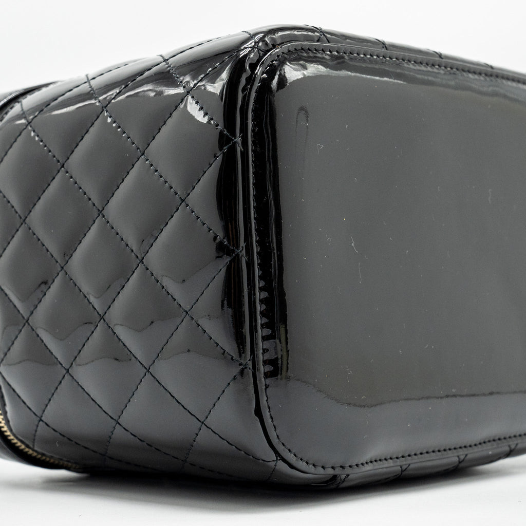 CHANEL TOP HANDLE VANITY CASE PATENT BLACK LGHW