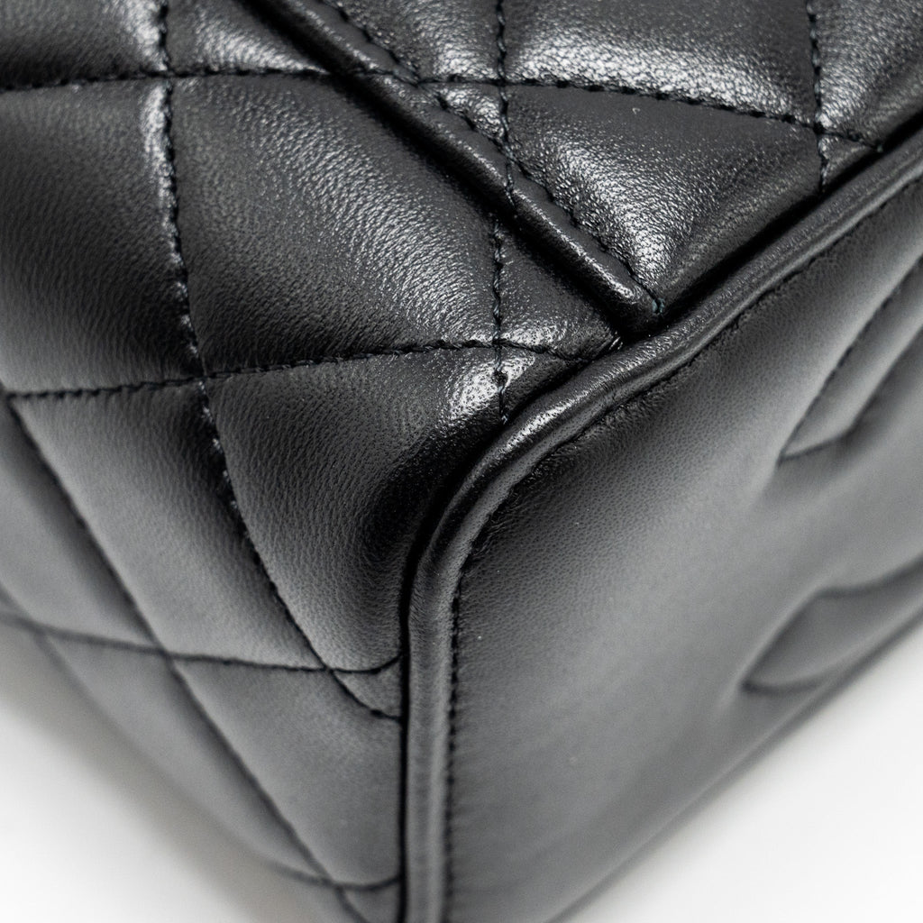 CHANEL TOP HANDLE LONG VANITY CASE LAMBSKIN BLACK LGHW (MICROCHIP)