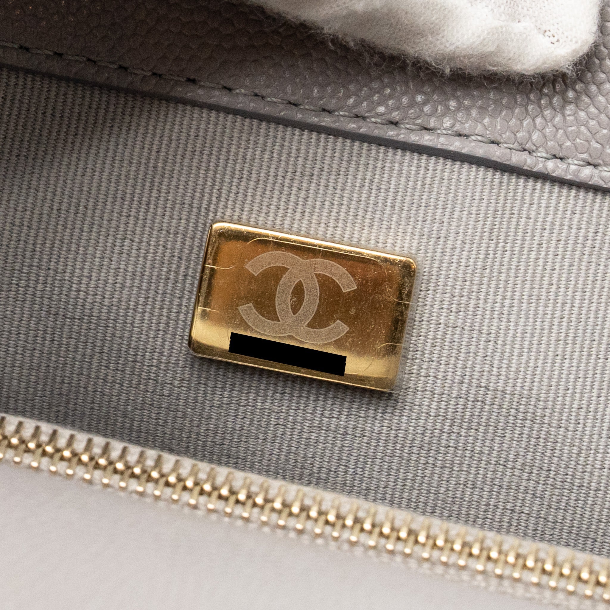 CHANEL QUILTED FLAP BAG WITH CHAIN HANDLE CAVIAR GREY GHW (MICROCHIP)