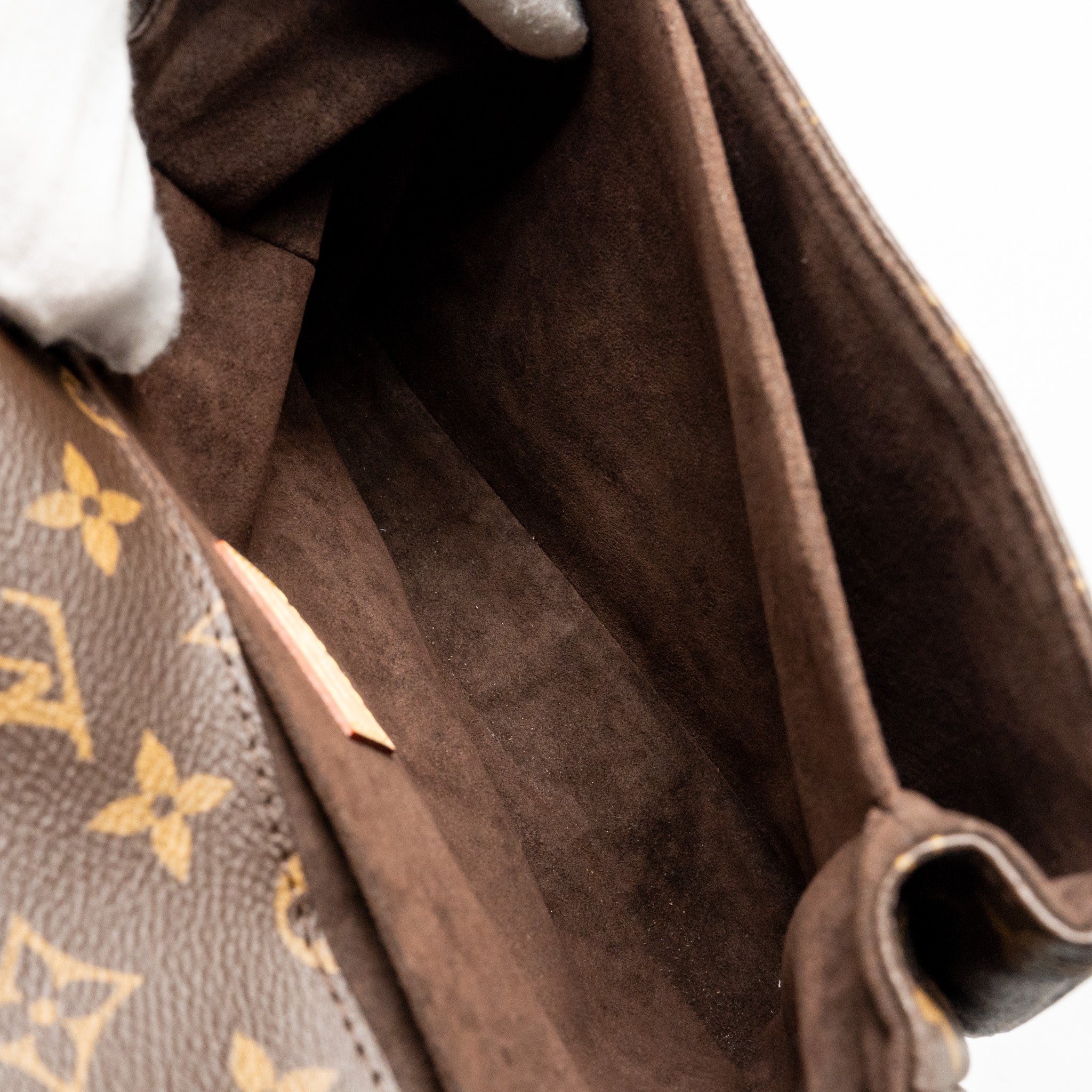 LOUIS VUITTON POCHETTE METIS MONOGRAM CANVAS GHW