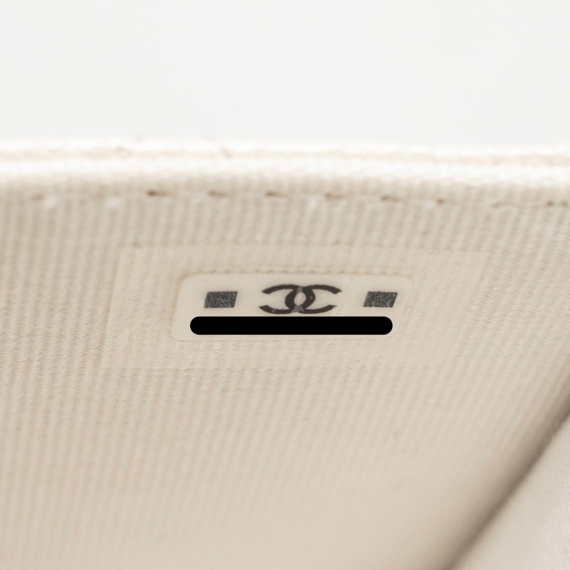CHANEL JEWELLERY CC MINI FLAP CLUTCH WITH CHAIN CAVIAR PEARLY WHITE LGHW (MICROCHIP)