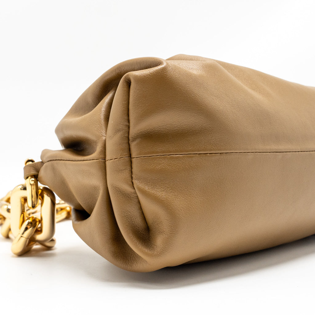 BOTTEGA VENETA CHAIN POUCH CALFSKIN KHAKI GHW
