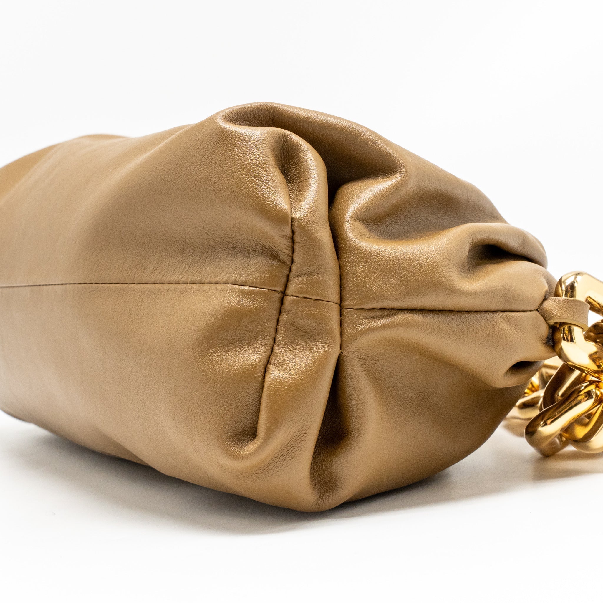 BOTTEGA VENETA CHAIN POUCH CALFSKIN KHAKI GHW