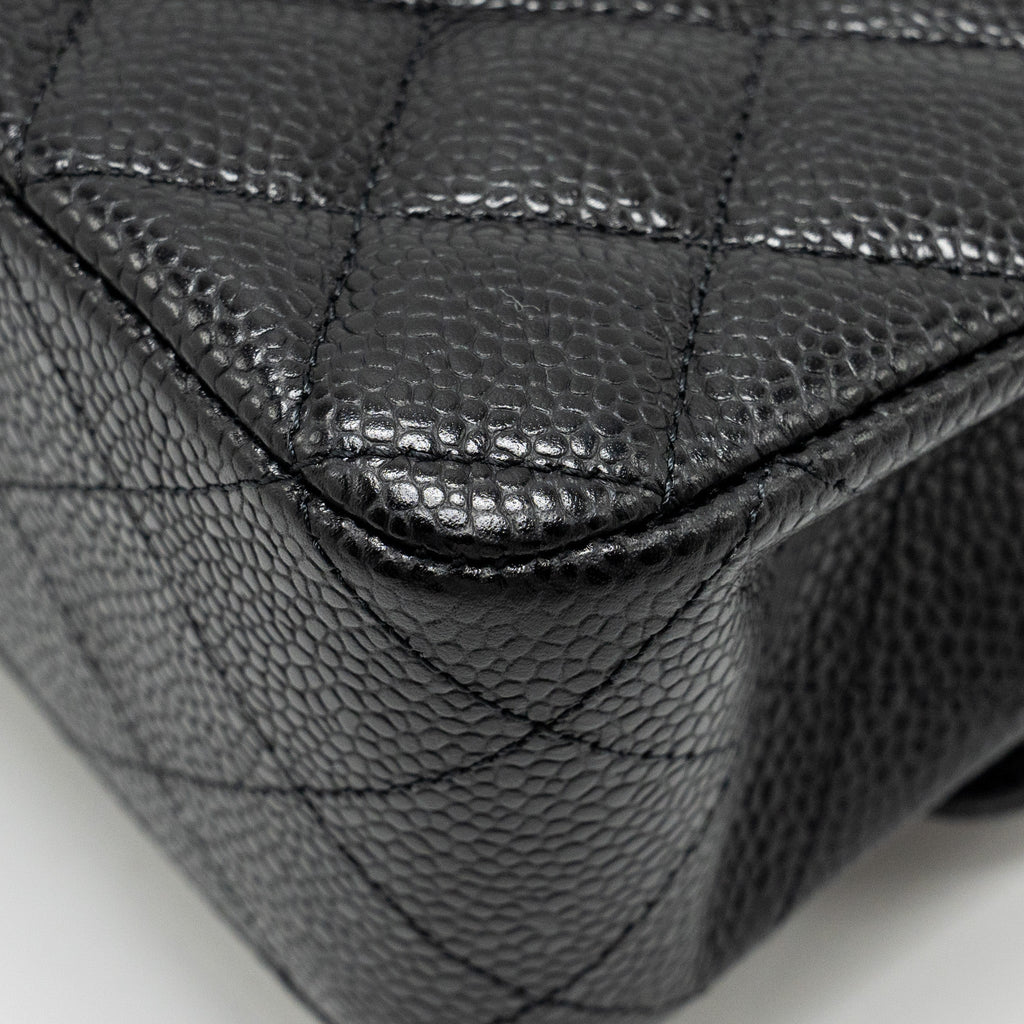 CHANEL MEDIUM CLASSIC DOUBLE FLAP BAG CAVIAR BLACK GHW (MICROCHIP)