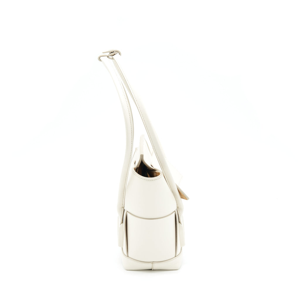BOTTEGA VENETA ARCO BAG CALFSKIN WHITE SHW