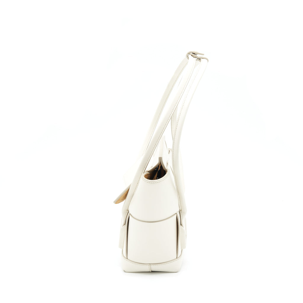BOTTEGA VENETA ARCO BAG CALFSKIN WHITE SHW