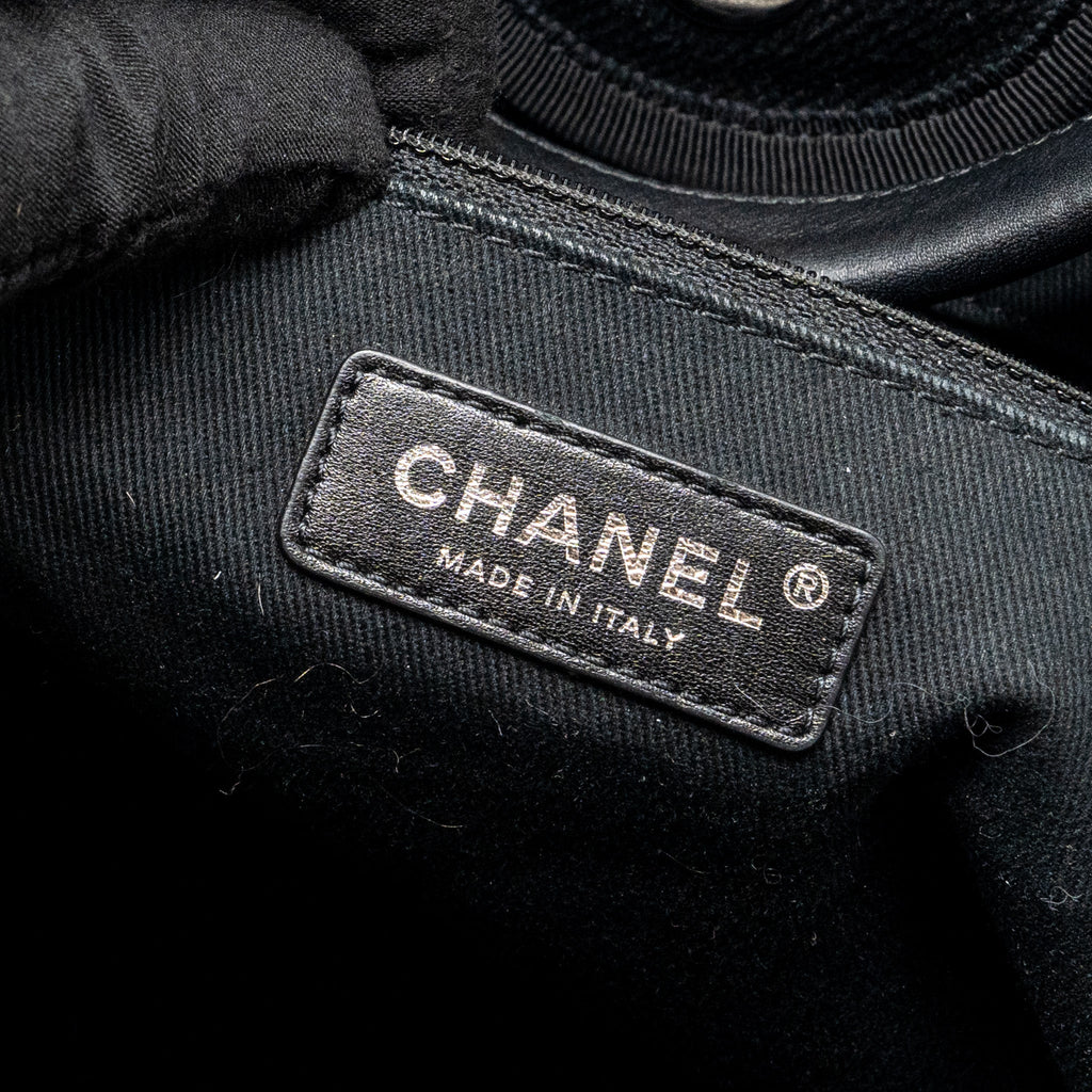 CHANEL LARGE DEAUVILLE BLACK-STUDDED TOTE BAG CANVAS/LEATHER BLACK SHW