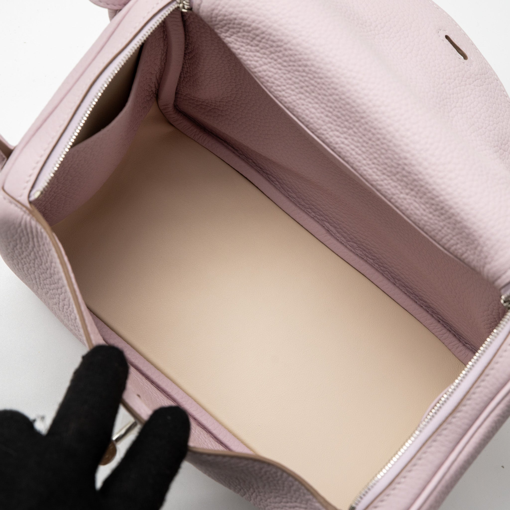 HERMES LINDY 26 CLEMENCE MAUVE PALE SHW